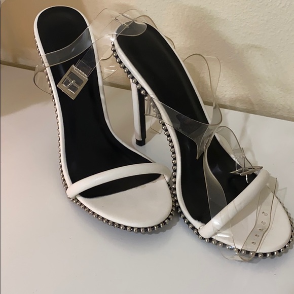 Heels - Picture 1 of 2